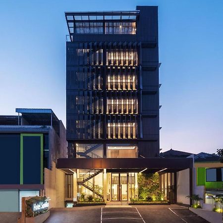 Hotel Santika Pasirkaliki バンドゥン エクステリア 写真